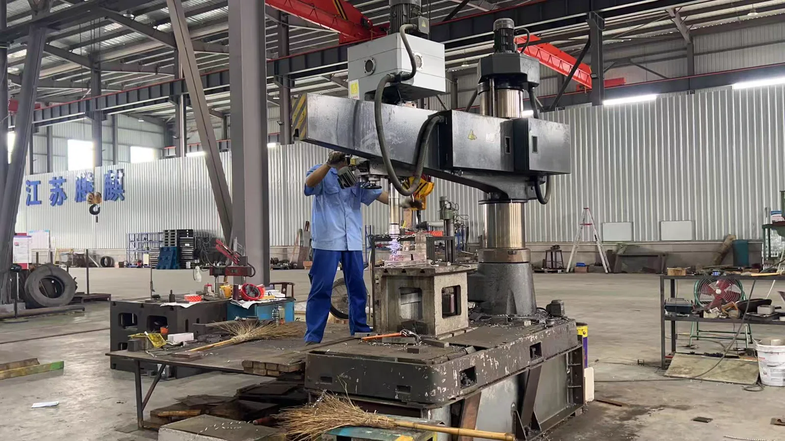Large-part drilling in the Rising Kirin workshop
